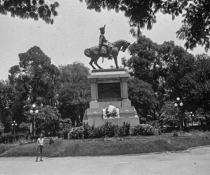 Plaza Juan Pascual Pringles (año 1930)