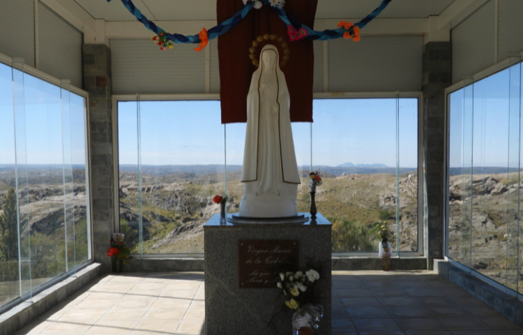 gruta y oratorio de la Virgen Maria de la Cobrera. San Luis.