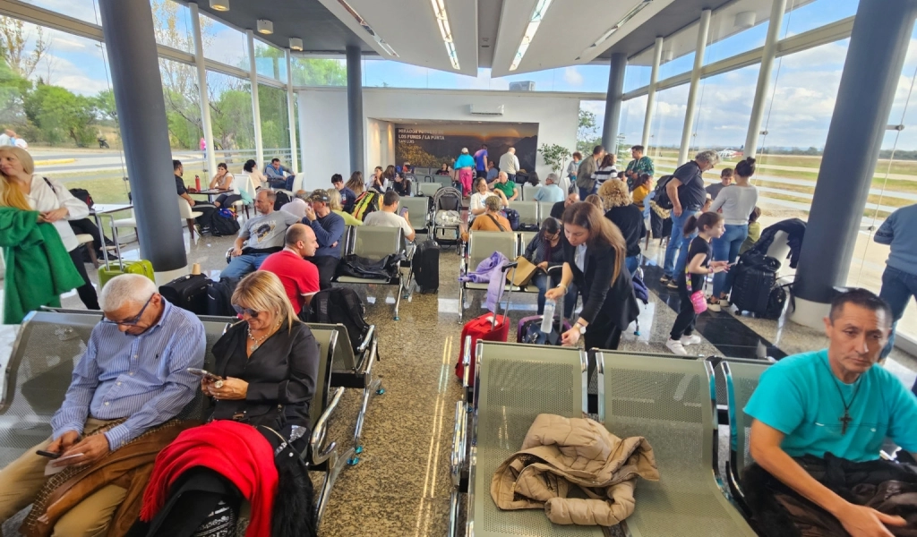 ¡Importante récord! Más de 700 personas eligen el Aeropuerto Valle del Conlara para viajar.